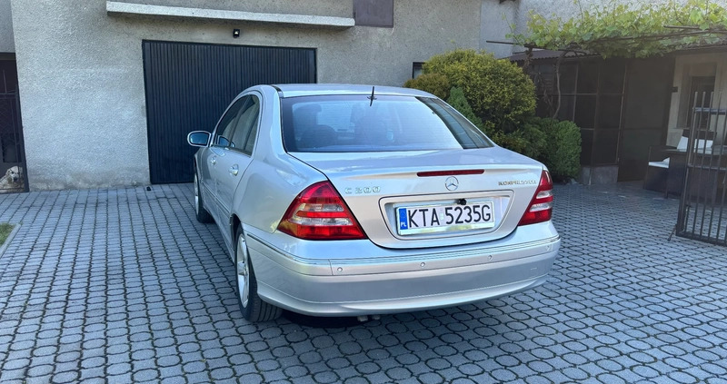 Mercedes-Benz Klasa C cena 22000 przebieg: 278000, rok produkcji 2005 z Tarnów małe 277